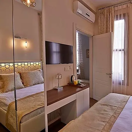 Hotel Arart 3*