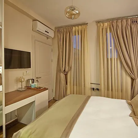 Hotell Arart 3*