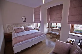 Hotell Arart 3*